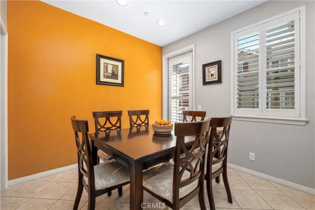 1413 Manchester Way, Tustin, CA 92782