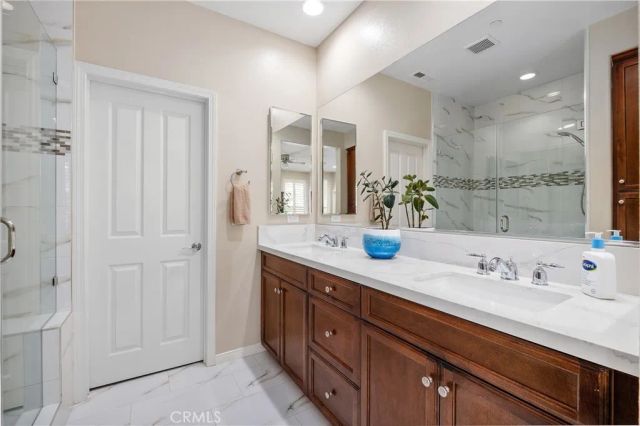 1413 Manchester Way, Tustin, CA 92782