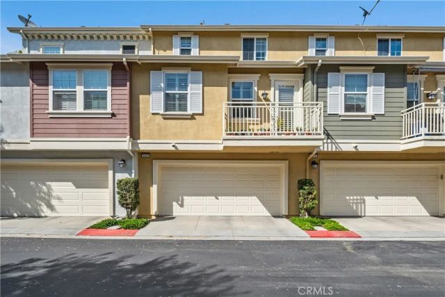 1413 Manchester Way, Tustin, CA 92782