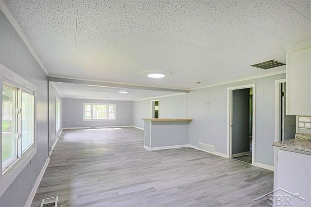 62 Five Mile Road, Midland, MI 48640