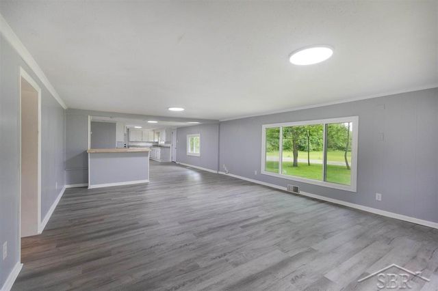 62 Five Mile Road, Midland, MI 48640