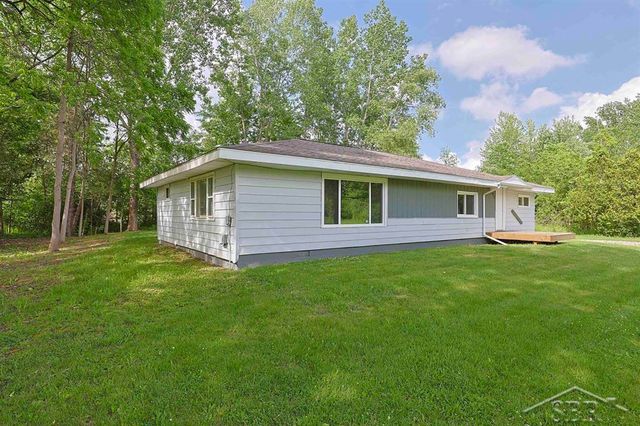 62 Five Mile Road, Midland, MI 48640