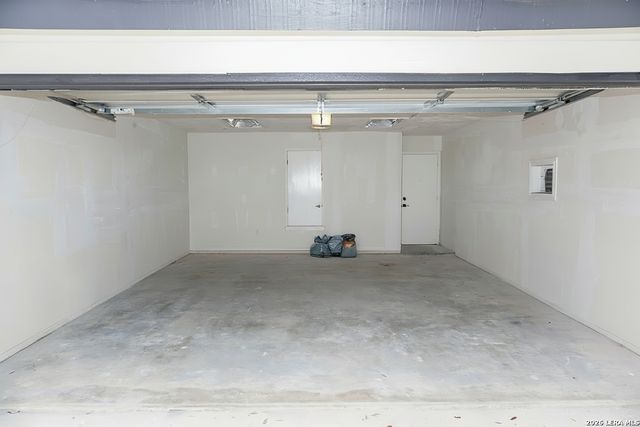 4367 Hilton Head, San Antonio, TX 78217