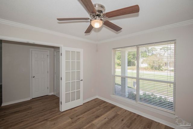 1807 E Leonard St, Pensacola, FL 32503