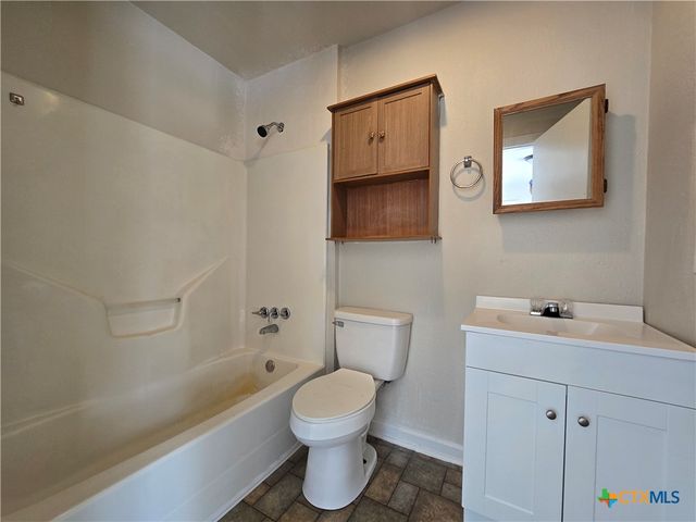 8251 Fm 2673, Canyon Lake, TX 78133
