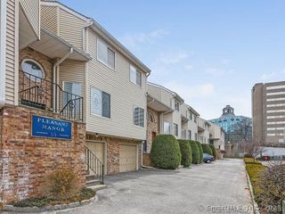 33 Pleasant Street 13, Stamford, CT 06901