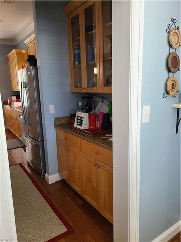 51 Armstrong ST, Portsmouth, VA 23704