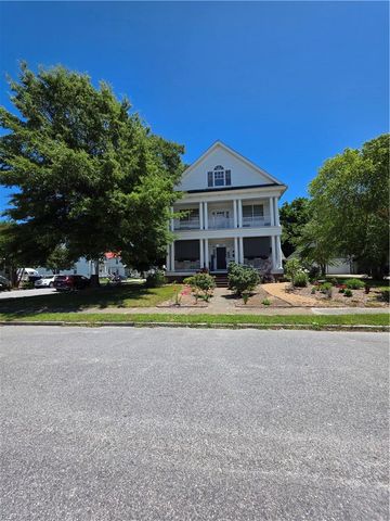 51 Armstrong ST, Portsmouth, VA 23704
