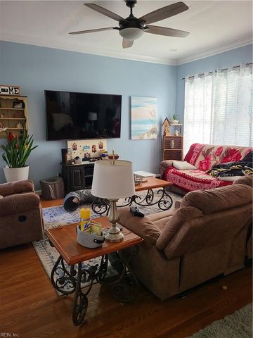 51 Armstrong ST, Portsmouth, VA 23704
