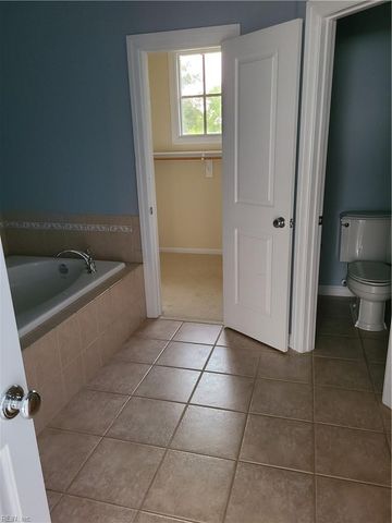 51 Armstrong ST, Portsmouth, VA 23704