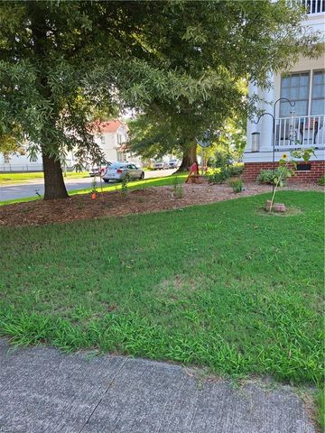 51 Armstrong ST, Portsmouth, VA 23704