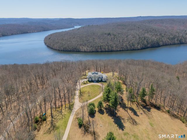 216 Kuhne Road, Southbury, CT 06488