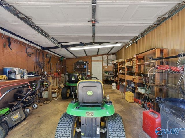 12731 Ripley Road, Athens, AL 35611