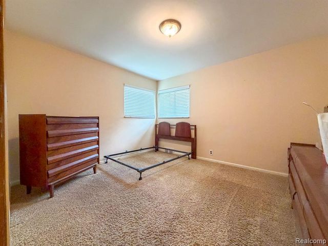 27323 Jean Road, Warren, MI 48093