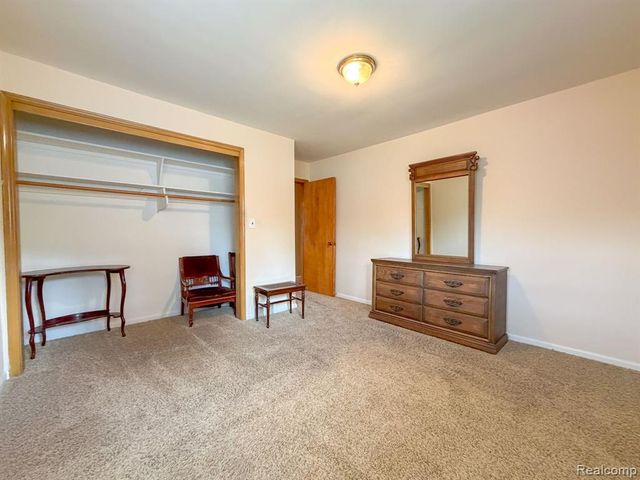 27323 Jean Road, Warren, MI 48093