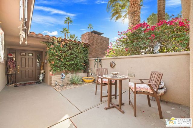 344 N Sunset Way, Palm Springs, CA 92262