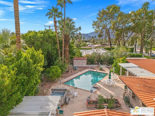 344 N Sunset Way, Palm Springs, CA 92262