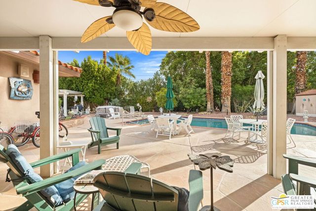 344 N Sunset Way, Palm Springs, CA 92262