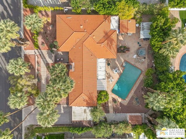 344 N Sunset Way, Palm Springs, CA 92262