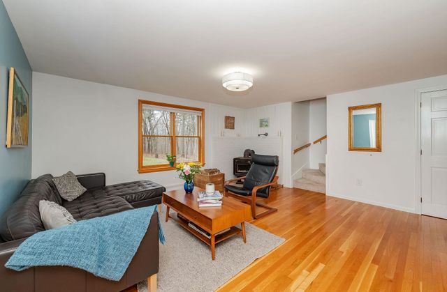 43 Moharimet Drive, Madbury, NH 03823