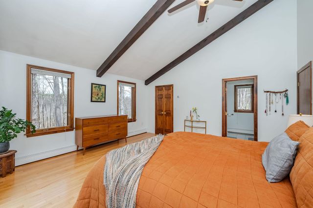 43 Moharimet Drive, Madbury, NH 03823