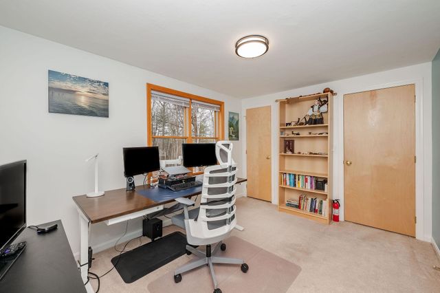 43 Moharimet Drive, Madbury, NH 03823
