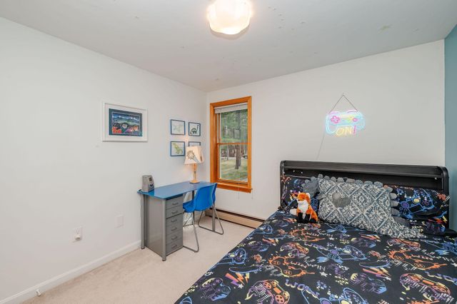 43 Moharimet Drive, Madbury, NH 03823