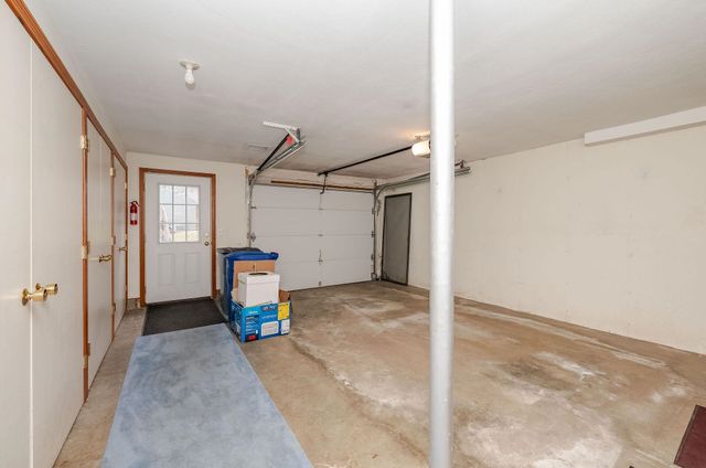 43 Moharimet Drive, Madbury, NH 03823