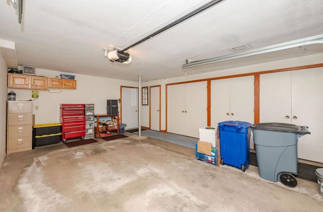 43 Moharimet Drive, Madbury, NH 03823
