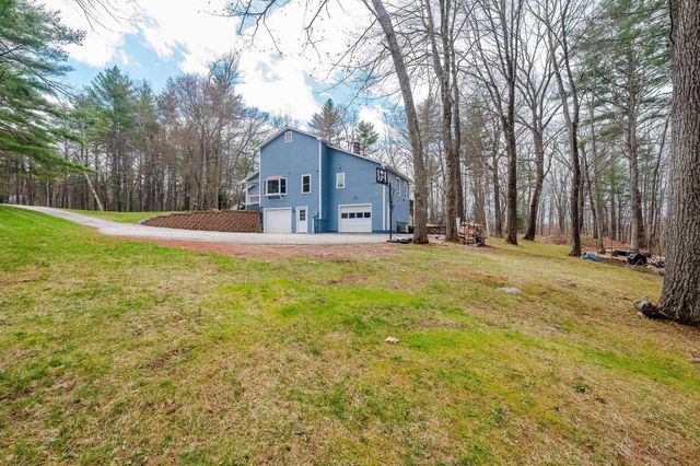 43 Moharimet Drive, Madbury, NH 03823