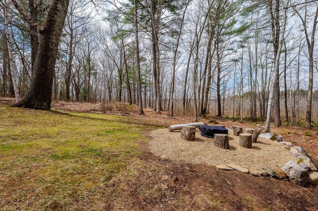43 Moharimet Drive, Madbury, NH 03823