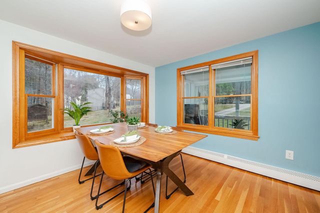 43 Moharimet Drive, Madbury, NH 03823