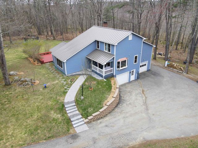 43 Moharimet Drive, Madbury, NH 03823