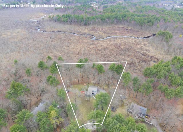 43 Moharimet Drive, Madbury, NH 03823