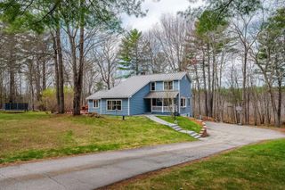 43 Moharimet Drive, Madbury, NH 03823