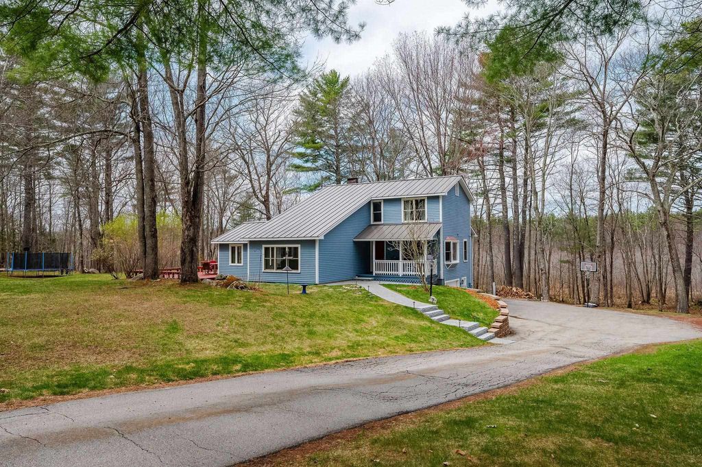 43 Moharimet Drive, Madbury, NH 03823