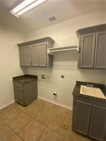 3214 Quail Run Dr, Corpus Christi, TX 78414
