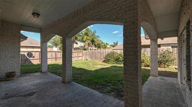 3214 Quail Run Dr, Corpus Christi, TX 78414