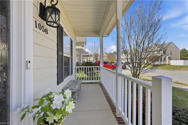 1058 Snead DR, Suffolk, VA 23434