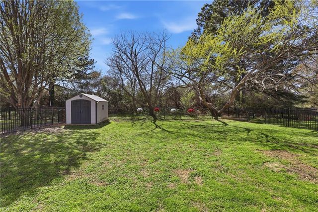 1058 Snead DR, Suffolk, VA 23434