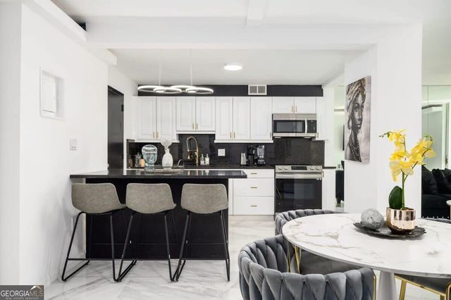 215 Piedmont Avenue NE 707, Atlanta, GA 30308
