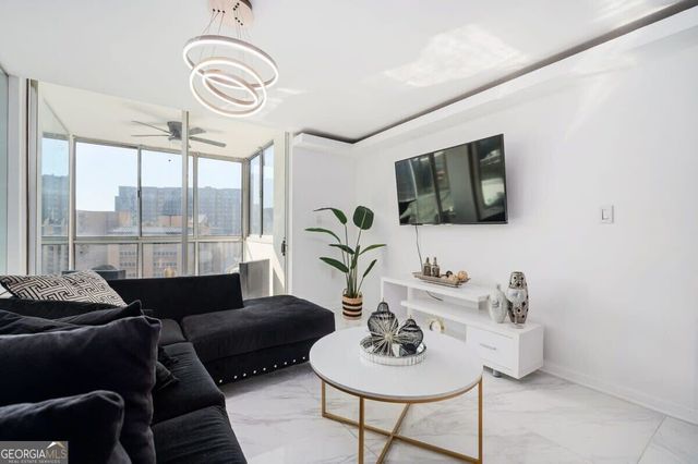 215 Piedmont Avenue NE 707, Atlanta, GA 30308