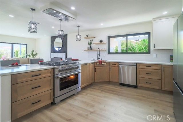 26120 Adamor Road, Calabasas, CA 91302