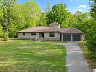 2510 Lov Flo Sta E Rd, Boaz, Mccracken, KY 42027
