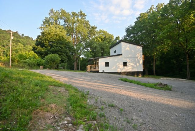 2627 Auburntown Rd, Woodbury, TN 37190
