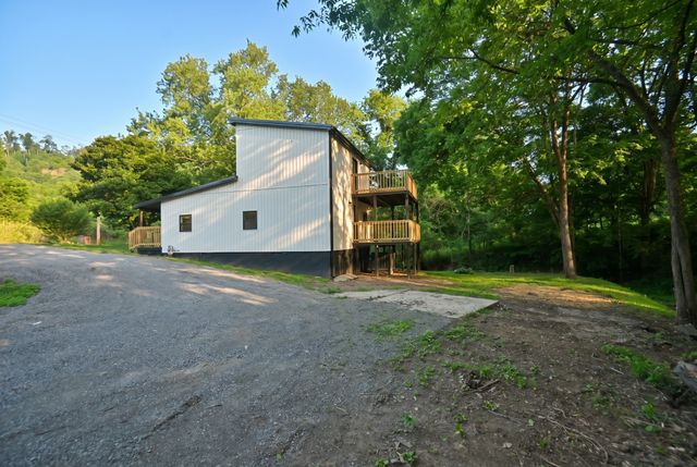 2627 Auburntown Rd, Woodbury, TN 37190