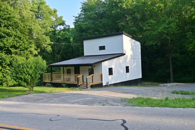2627 Auburntown Rd, Woodbury, TN 37190