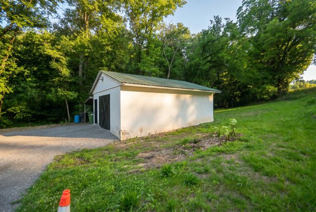 2627 Auburntown Rd, Woodbury, TN 37190