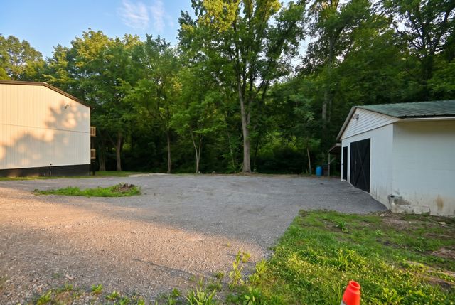 2627 Auburntown Rd, Woodbury, TN 37190