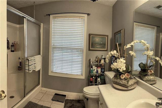 958 Village View Circle, Loganville, GA 30052